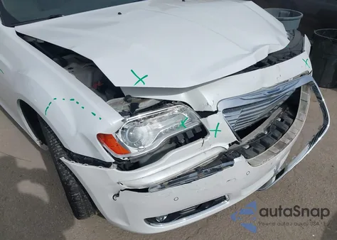 2011 Chrysler 300C Awd z USA, uszkodzony, nr VIN 2C3CK6CT5BH559966